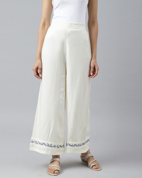 SHOWOFF Women White Solid Straight Fit Parallel Trouser
