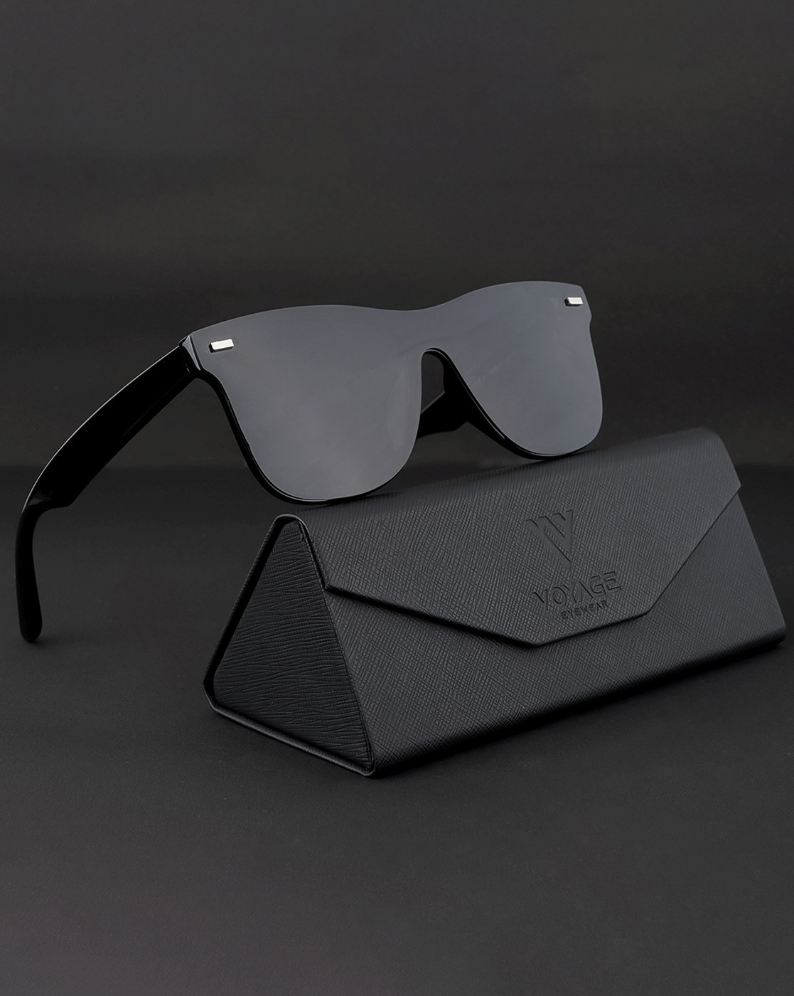 Voyage Black Square Sunglasses - MG3916