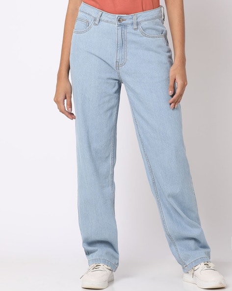 Levi's® 550 Relaxed Fit Jean | Urban Outfitters
