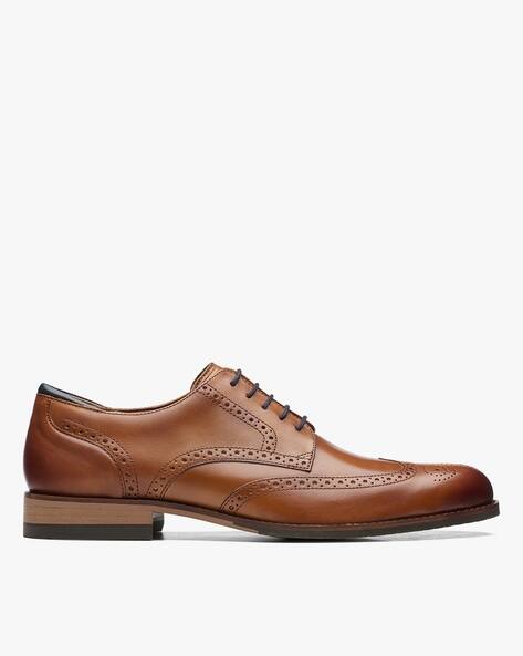 Low-Top Brogue Shoes