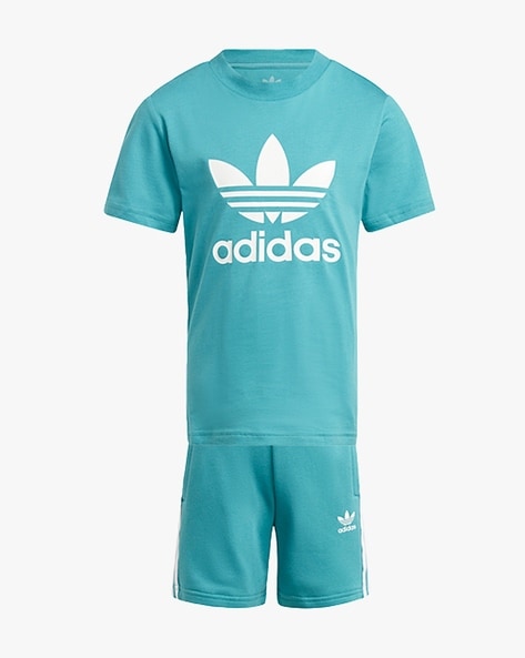 Adidas t shirt outlet and shorts set