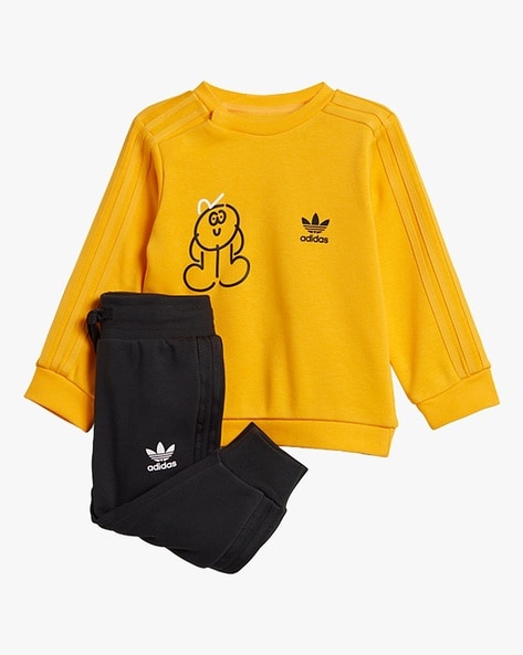 Yellow on sale adidas joggers