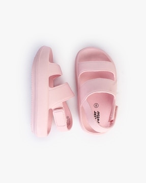 Baby gucci flip discount flops