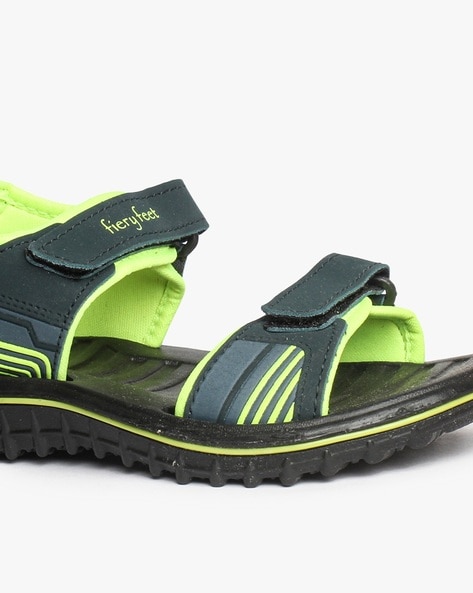 Boys sandals with online straps