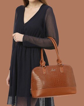 Jabong handbags store