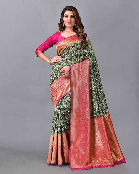 Parrot green pink saree | Green saree, Silk saree kanchipuram, Saree