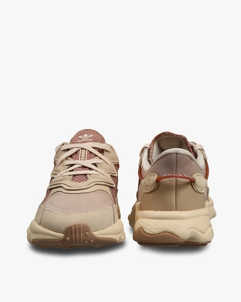 Ozweego store beige womens