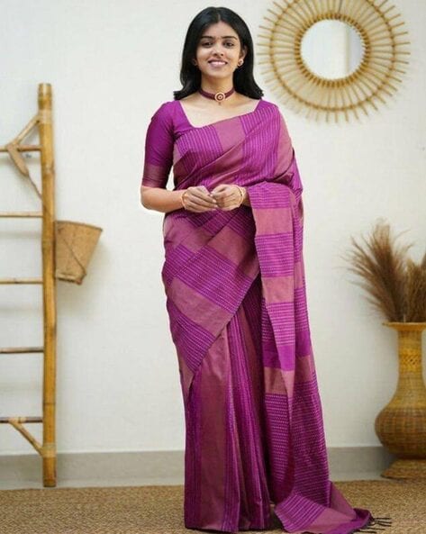 Check Weaving Pattern Soft Silk Saree | JK117