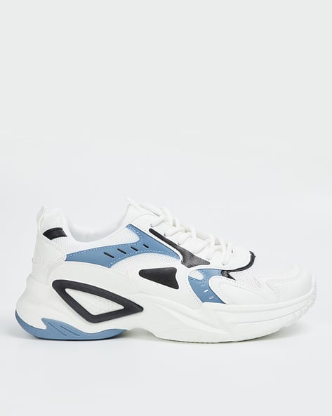 Round-Toe Lace-Up Shoes