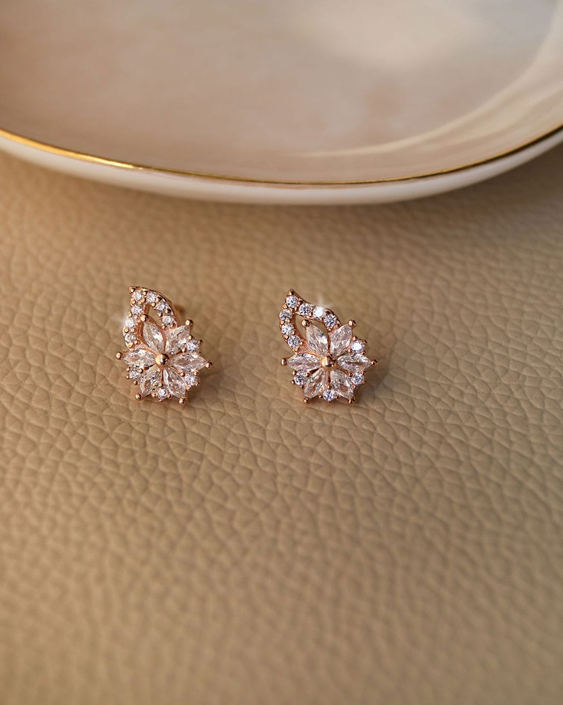 18k Real Diamond Earring JDN-2307-08976 – Jewelegance