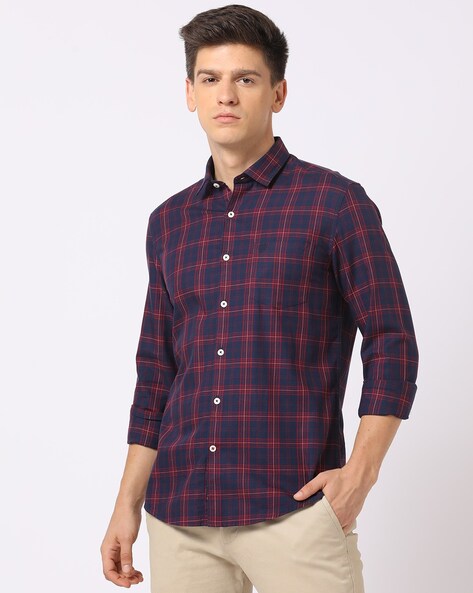 Essential Business Shirt in Checked Light Blue | Shirt outfit men, Blue  shirt outfit men, Blue shirt black pants