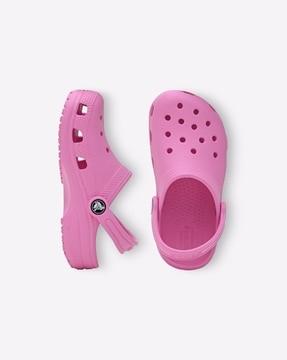 Girls store pink crocs