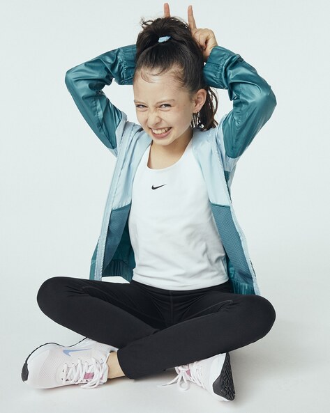 Girls teal clearance nike shoes