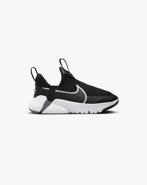 Nike slide on online shoes