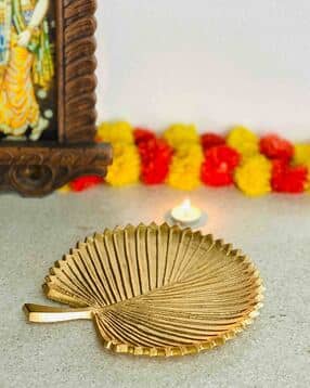 Leaf Design Candle Dish