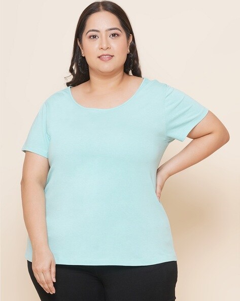 Tight Plus Size Scoop Neck Tops & T-Shirts.