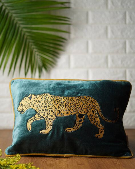 Animal shop picture cushions