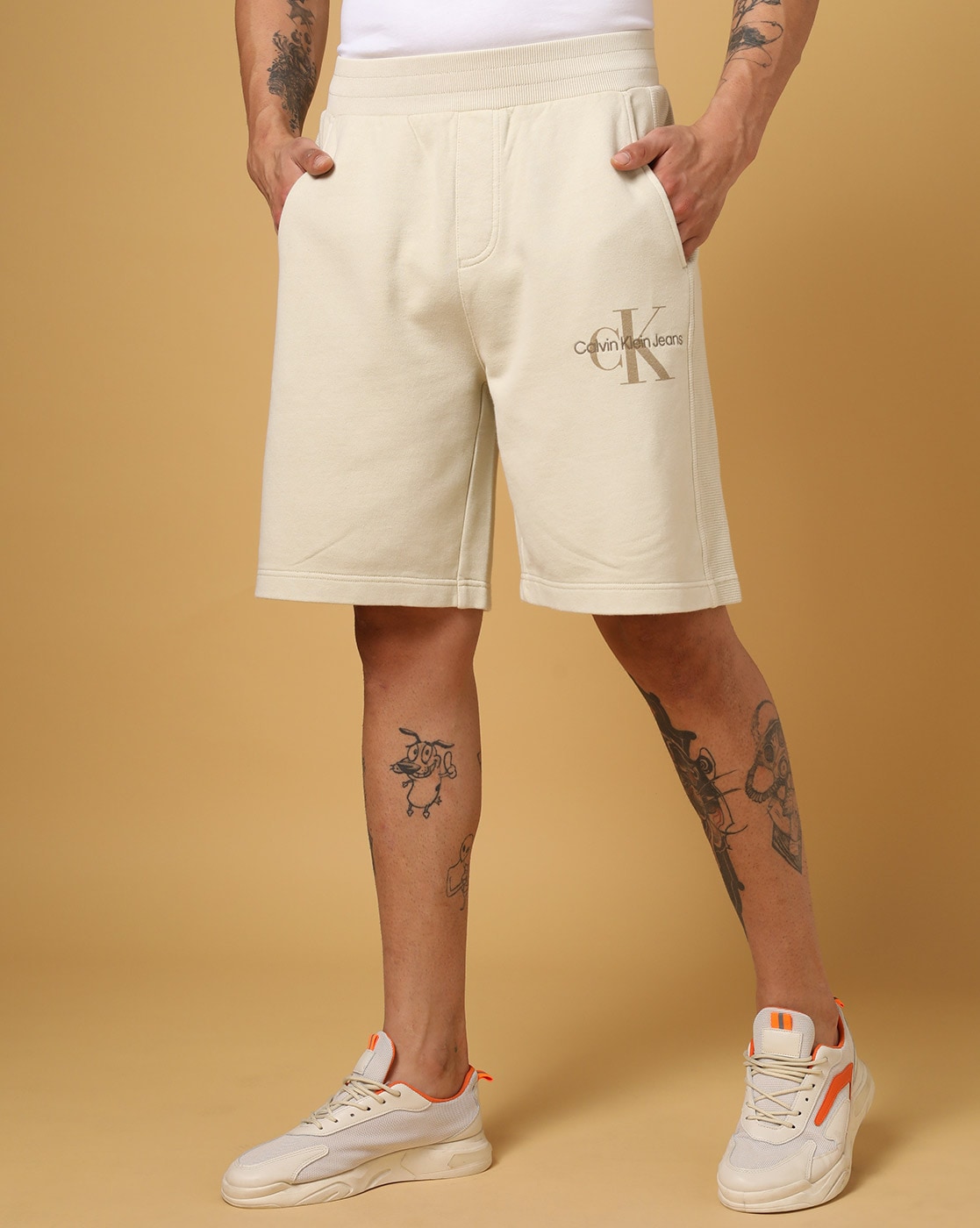 Calvin Klein Jeans - monologo regular fit shorts - men - dstore online