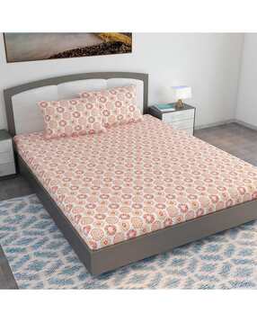 divine casa 144 TC Floral Print King Size Bedsheet with 2 Pillow Covers-picture-13