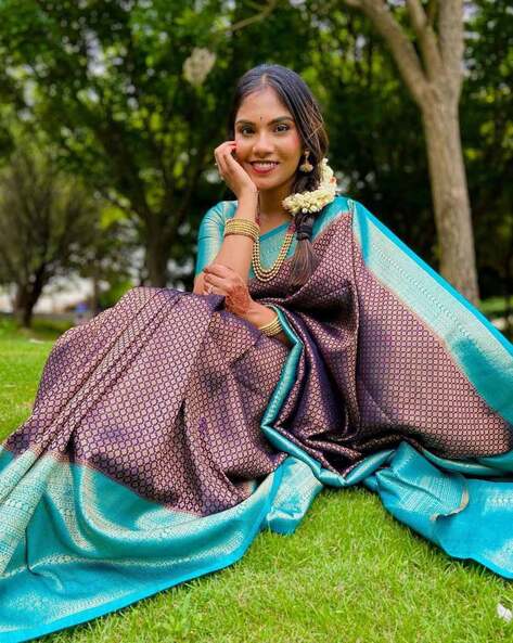 Buy Navy Blue Sarees for Women by Zinzraa Online