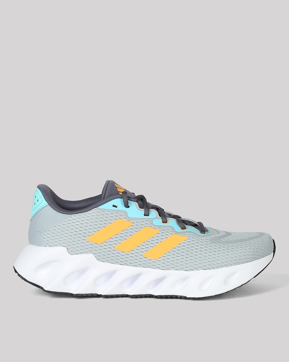 Adidas Shoes For Men at Rs 999/pair | Sport Shoes in Aurangabad | ID:  2849324021755