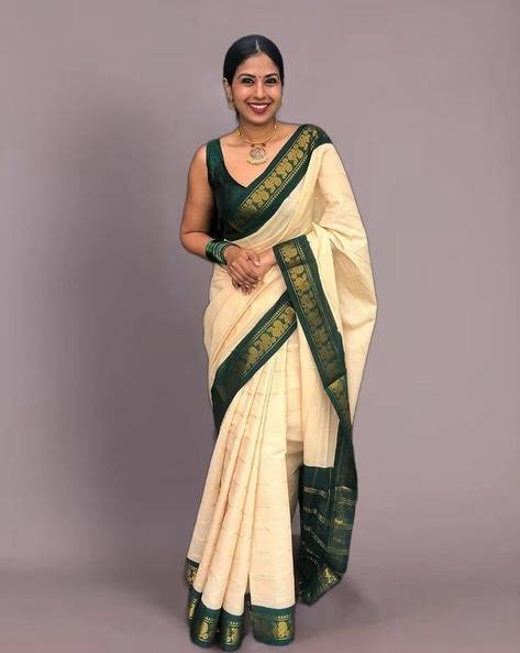 Cream Bishnupuri Silk Saree with Geometric Patterns