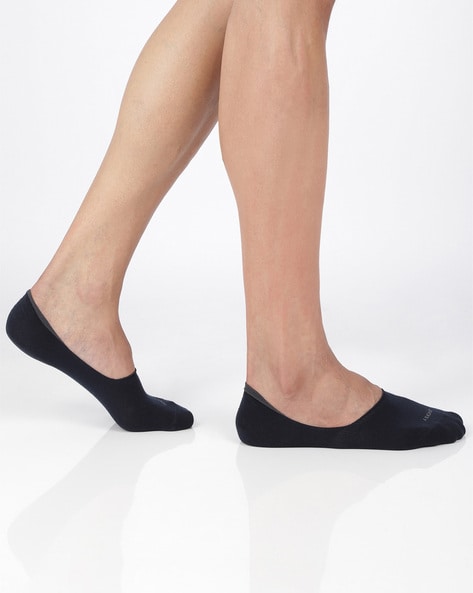 Invisible socks that stay on sale on