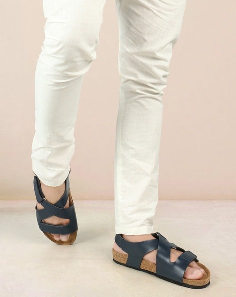 Criss cross footbed outlet sandals