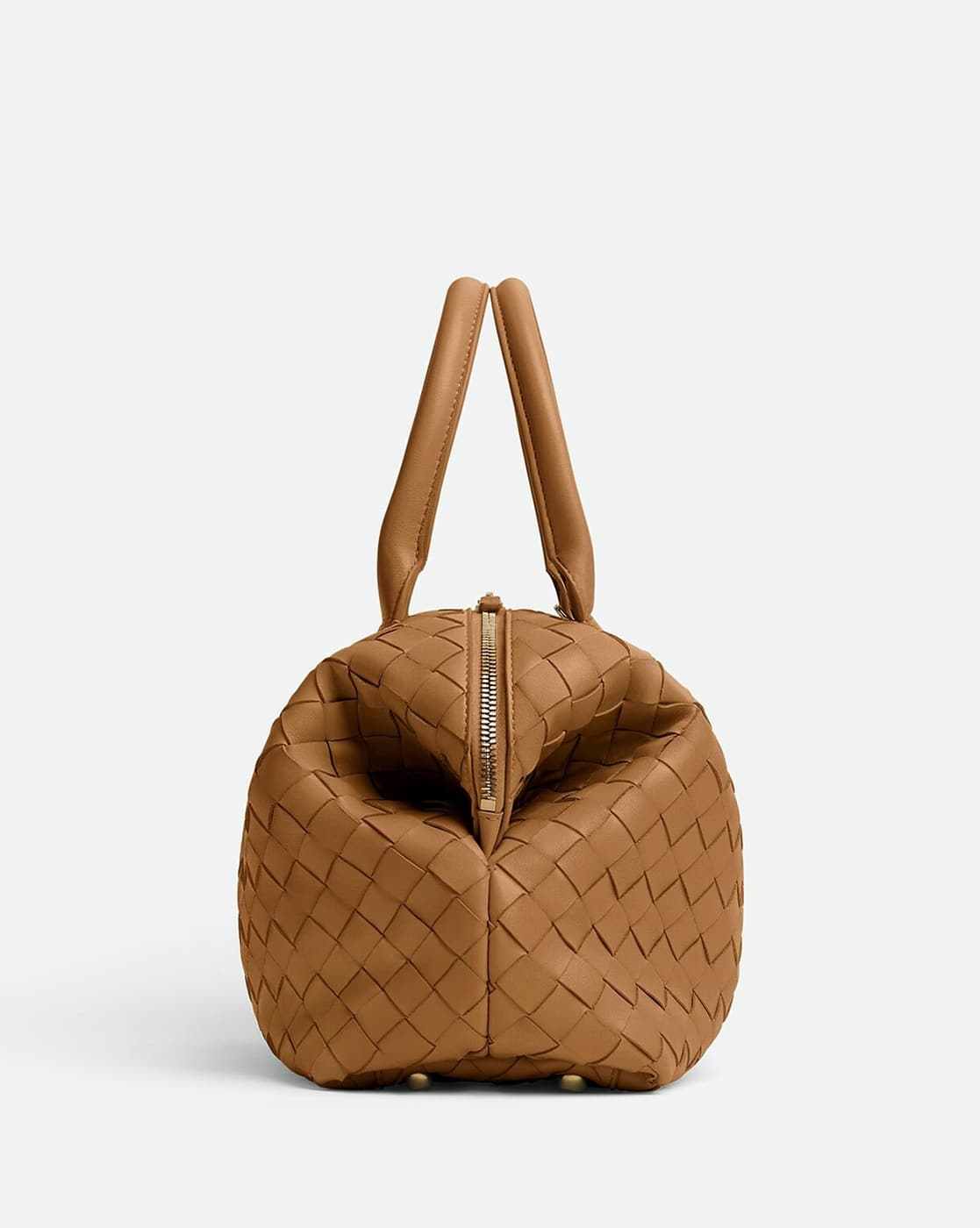 直営店☆BOTTEGA VENETA☆ Medium Bauletto ボウリングバッグ Buy BOTTEGA VENETA Medium Bauletto Bowling Bag | Tan Color
