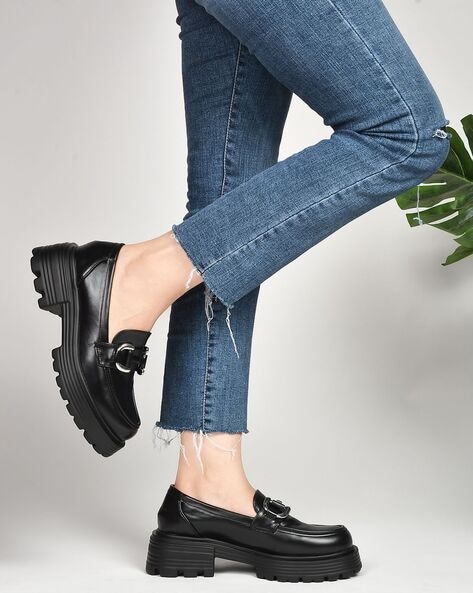 Iris Snaffle Heeled Loafers - Black Calf Leather | Boden EU