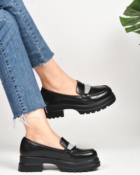 Buy Black Casual Shoes for Women by Flat n Heels Online | Ajio.com