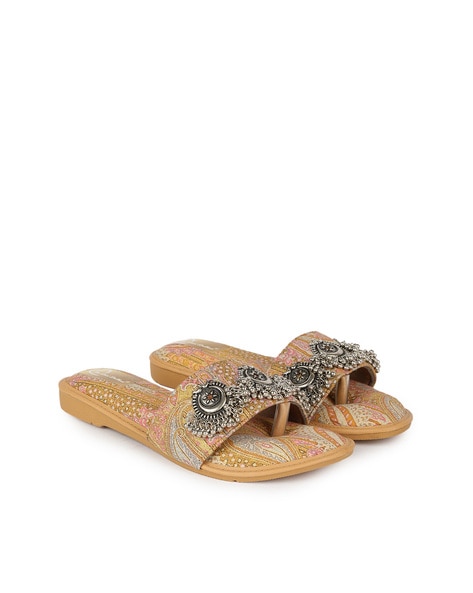 Dulhan 2024 sandals image