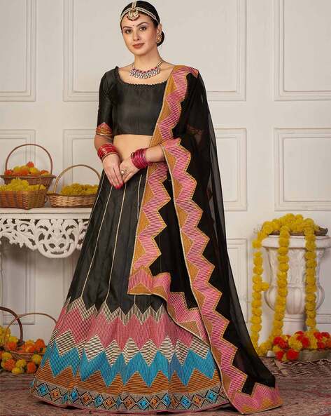 Beauteous Black Colored Lehenga Choli With Floral Printed With Zari Em –  Cygnus Fashion