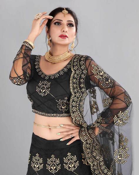 Buy Designer Sarees, Salwar Kameez, Kurtis & Tunic and Lehenga Choli.Fine Black  Necklace Set