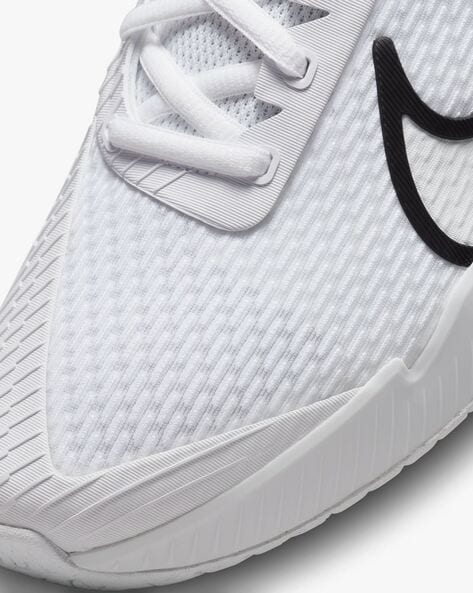 All white store tennis shoes nike