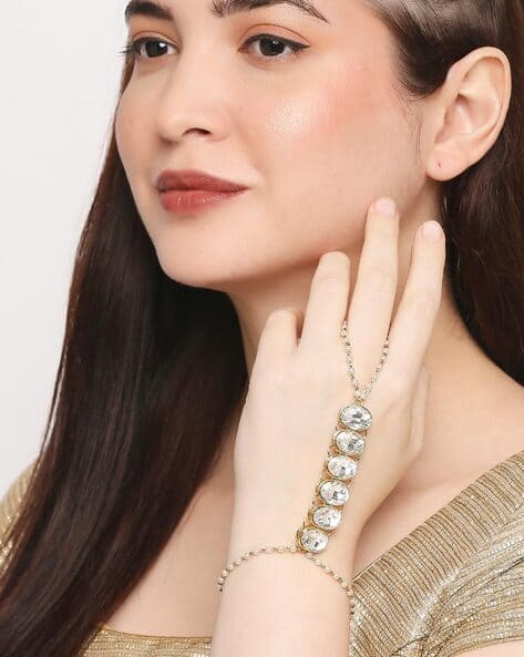 Oomph BDP4-  Kundan & Pearls Statement Ethnic Bracelet