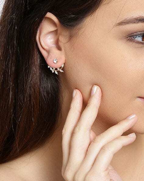 Choosing the Perfect Material for New Ear Piercings: Titanium vs 14K S –  Doviana