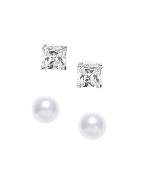 Rhodium and brass-plated round stud earrings set with two heights of  Austrian crystals I MYC-Paris.com