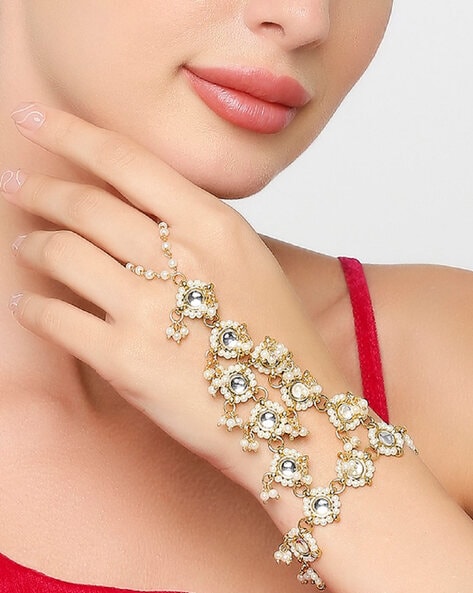 Gold Female Crystal Link Chain Finger Ring Bracelet Hath Phool for Women,  Wedding at Rs 169.6 in Mumbai