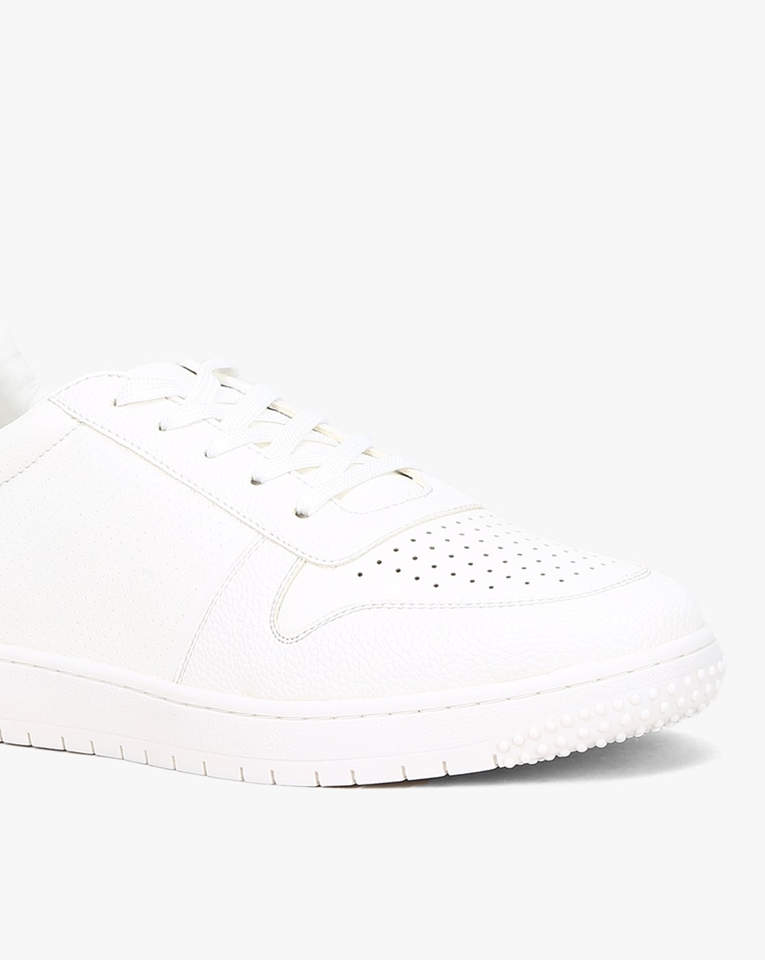 White on sale hrx sneakers