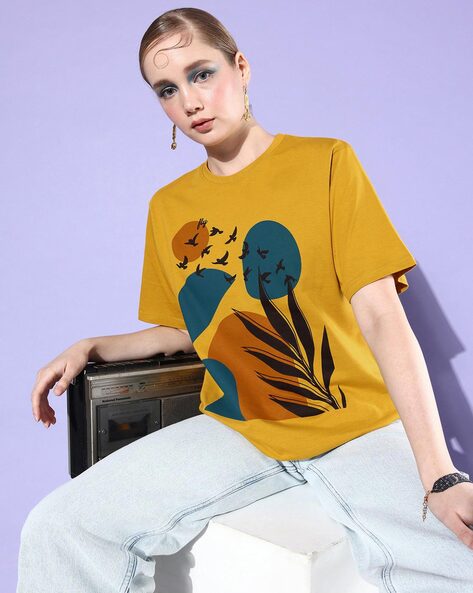 Graphic Print T-Shirt with Round Neck