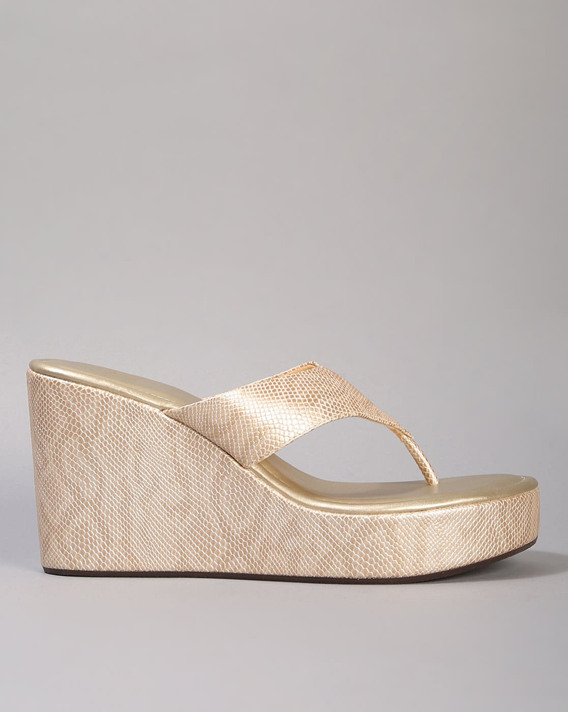 Gold thong sale wedge sandals