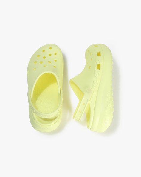 Girls yellow online crocs