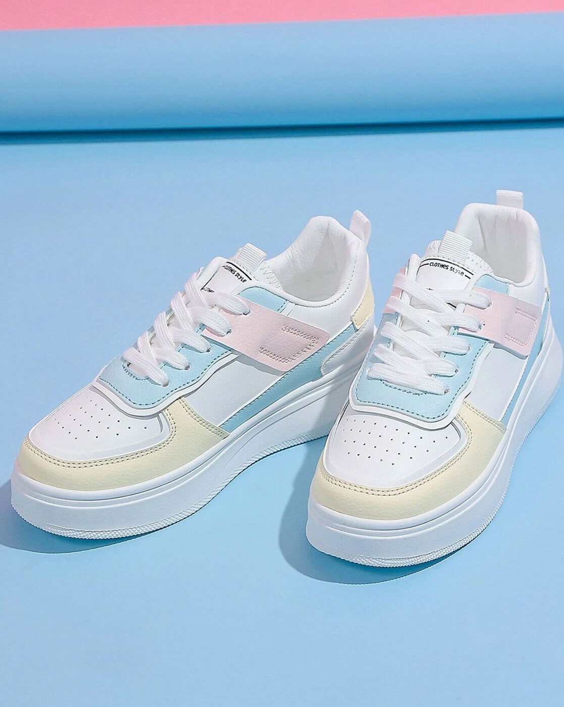 Reveal more than 180 white sneakers for girls best