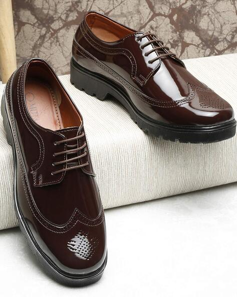 Men Round-Toe Lace-Up Brogues