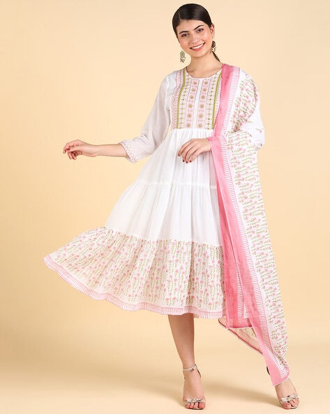 Bollywood Designer Suit in White Rayon With Embroidery and Dupatta in USA,  UK, Malaysia, South Africa, Dubai, Singapore