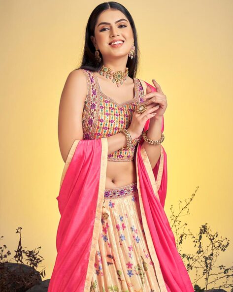 Bollywood Actress Saree Collections: Chinnadana neekosam heroine Misthi  chakraborty in lehenga