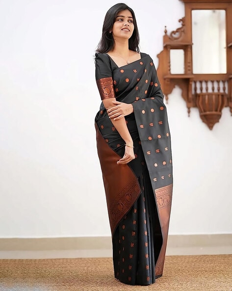 Tremendous Black Soft Silk Saree With Super Proficient Blouse Piece, सॉफ्ट  सिल्क साड़ी - Shivam E-Commerce, Surat | ID: 2852742701633