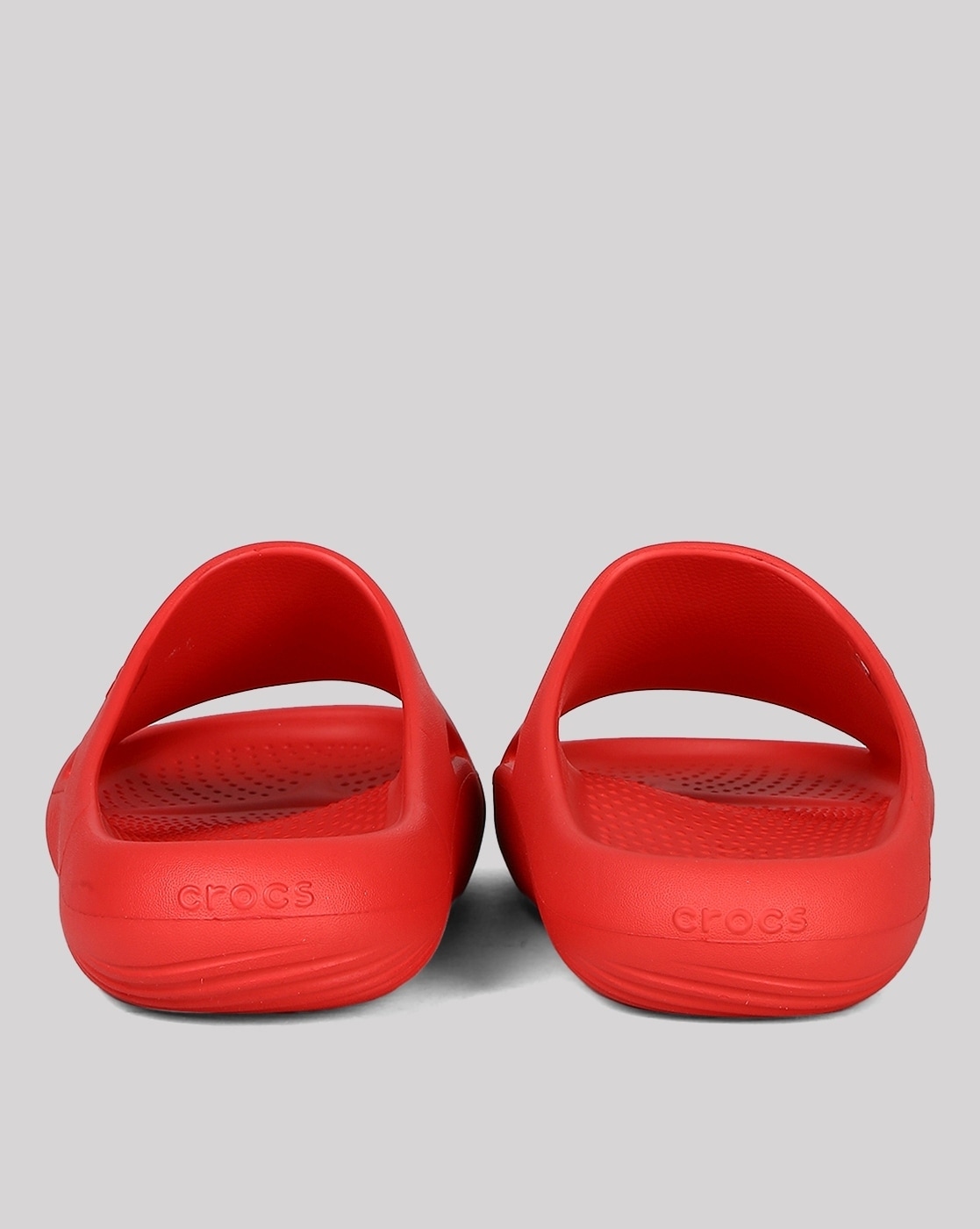 Red crocs flip online flops