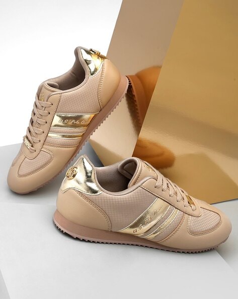 Beige sportschoenen 2024